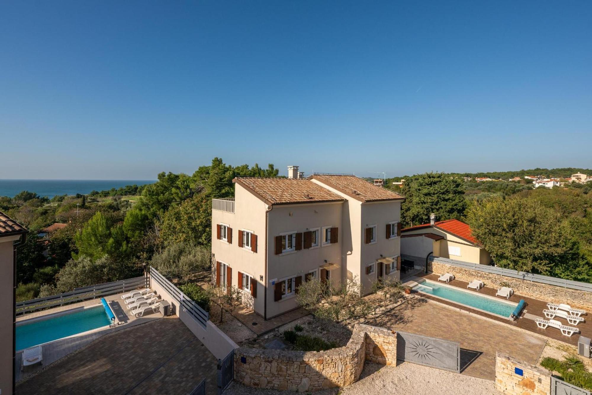 6-Bedroom Villa Chiara With Sea View Premantura Extérieur photo