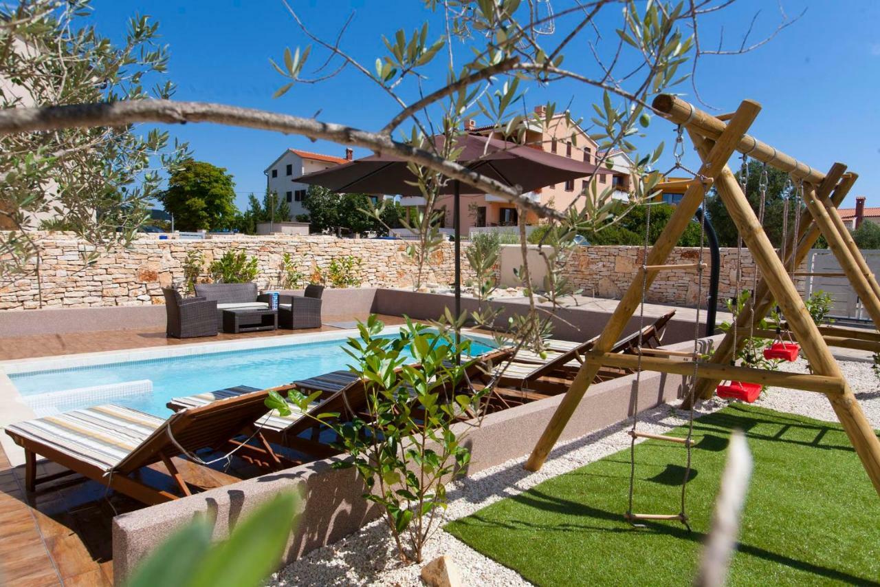 6-Bedroom Villa Chiara With Sea View Premantura Extérieur photo